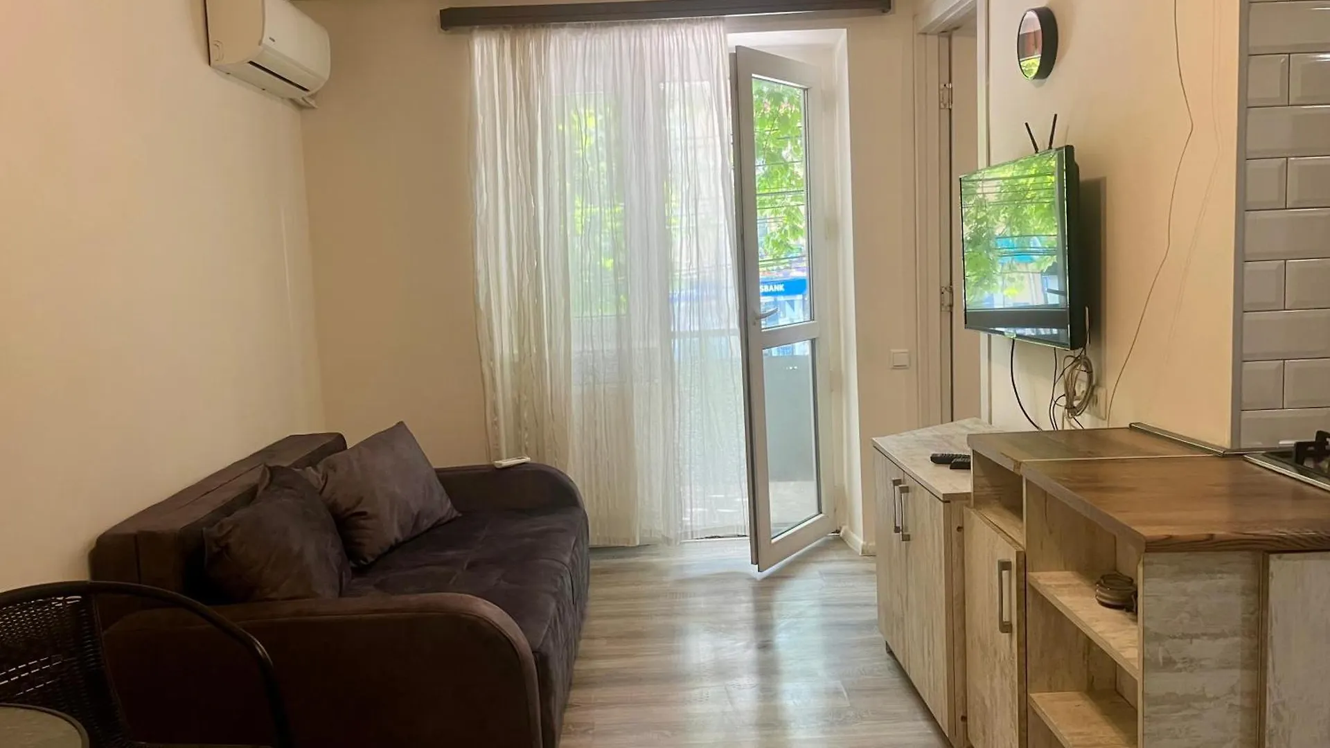 1Br Studio In Tbilisi - Pekini23 0*,  Grúzia